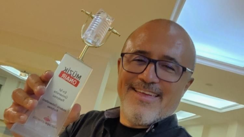 AKDENİZUNIFM en iyi üniversite radyosu seçildi