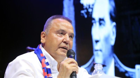 Antalya'da 19 Mayıs coşkusu fener alayı ile zirve yaptı