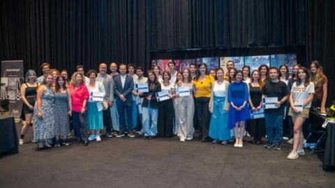 Öğrenciler yapay zeka ile geleceğin Antalya'sını çizdi