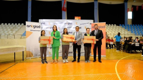 ANTGİAD, ortaokullar arası bilgi yarışması düzenledi