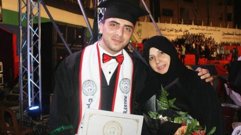 Filistinli öğrencinin ailesiyle mutlu günlerinden geriye sadece fotoğraf kareleri kaldı