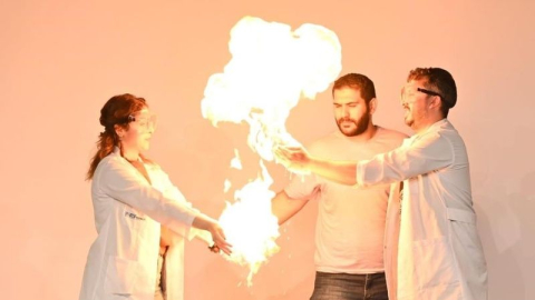  Kepez’in Bilim Merkezi’nden eğlenceli bilim deneyleri