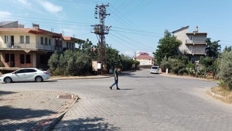 Otomobil ile motosiklet çarpıştı, anne ve 2 çocuğu yaralandı