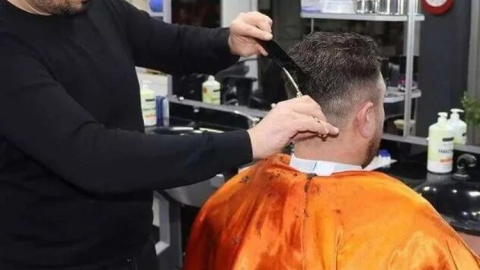 Kuaförlere haftanın bir günü zorunlu tatil