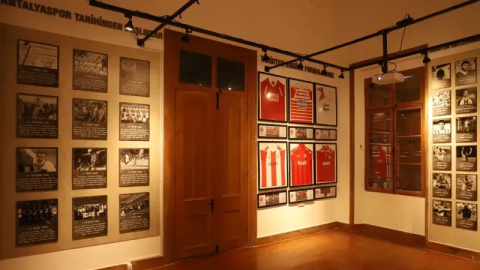 Antalyaspor'un tarihi sergileniyor