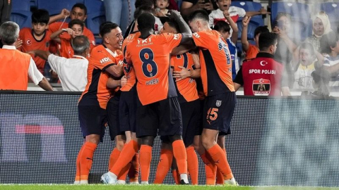 Başakşehir, UEFA Konferans Ligi'nde grup aşamasına yükseldi