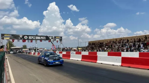 Oto Drag 1. Ayak Yarışları renkli görüntülere sahne oldu