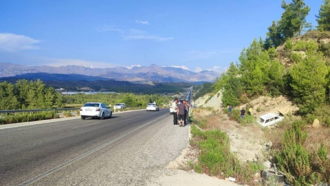Antalya- Konya karayolunda şarampole yuvarlanan otomobil sürücüsü hayatını kaybetti