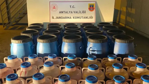 Antalya'da 4.000 litre sahte şarap ele geçirildi