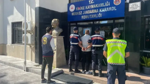 13 yıl hapis cezalısı cezaevi firarisi Finike'de yakalandı