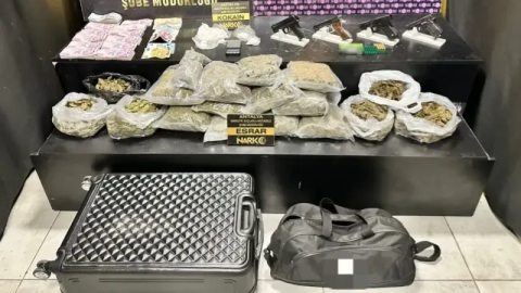 Antalya’da silah ve uyuşturucu operasyonu: 2 şüpheli tutuklandı