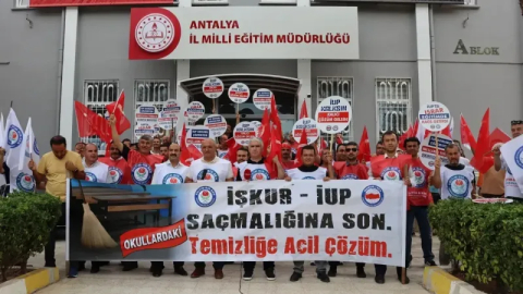 Antalya Eğitim Bir Sen’den İUP protestosu