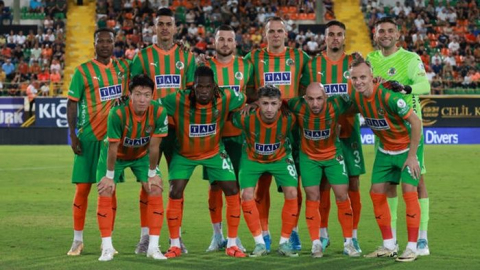 Alanyaspor, Adana Demirspor'u deplasmanda 2-0 yendi