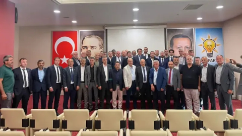 Süt üreticileri temsilcileri Nihat Zeybekci ile sektörün sorunlarını görüştü