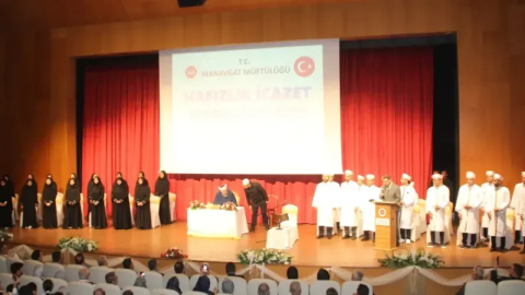 Türkiye Diyanet İşleri Başkan Yardımcısı Kadir Dinç: “2024 yılı itibarıyla belgeli hafız sayısı 220 bine ulaştı”