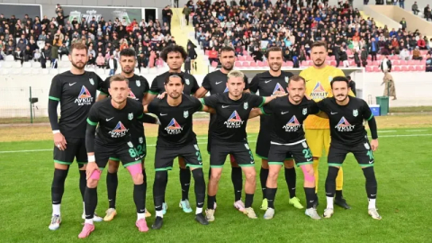 Manavgat Belediyespor yenilmezliğini sürdürdü