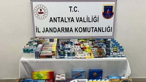 Manavgat'ta jandarmadan kaçak sigara ve tütün mamulü operasyonu