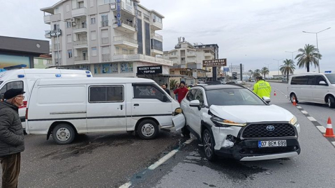 Manavgat Çevreyolu'nda trafik kazası: 1 yaralı