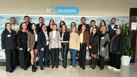 Ahid Akademi, halkla ilişkilerin tarihini anlattı