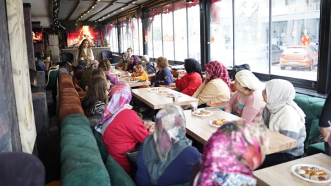Dilek Topla, Umut Ol! Çiçek Akçay'dan kanser hastalarına moral desteği
