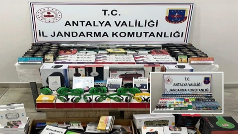 Manavgat'ta kaçak tütün ve elektronik sigara operasyonu