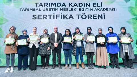 Tarıma kadın eli değdi