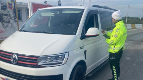 Trafik denetimleri sonuç verdi: 59.365 araç kontrol edildi, 22.641 ceza kesildi