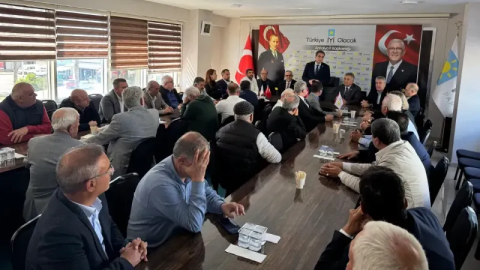 İYİ Parti Aksu’da Tütüşoğlu Başkan