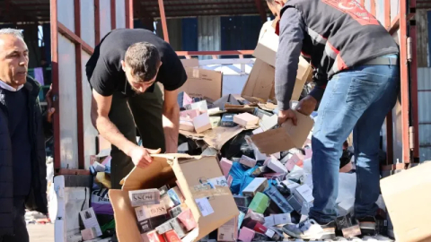 Büyükşehir zabıtasından sahte parfüm operasyonu