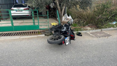 Evrenseki'de devrilen motosikletin sürücüsü yaralandı