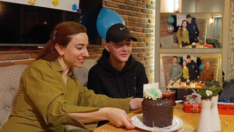 Çiçek Abla’dan ilik nakli öncesi lenf kanseri Hikmet’e doğum günü pastası