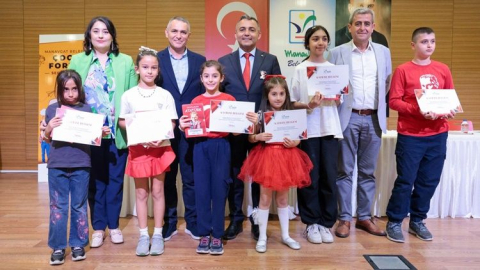 Çocuk Forumu'nda Manavgat'ın çocukları geleceği konuştu