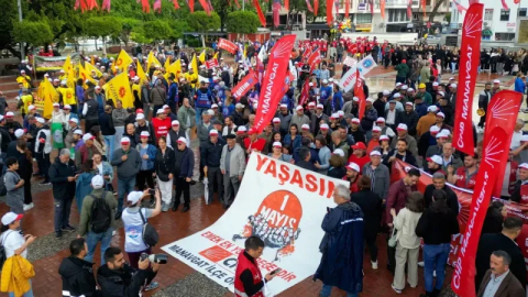 Başkan Kara işçilerle birlikte yürüdü: “Emek en yüce değerdir”