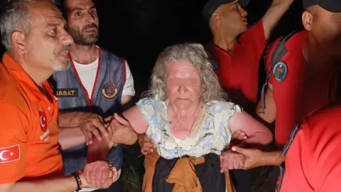 Kaybolan alzheimer hastası yaşlı kadın 18 saat sonra bitkin vaziyette bulundu..