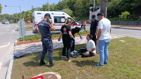Titreyengöl-Herdford kavşağında otomobiller çarpıştı