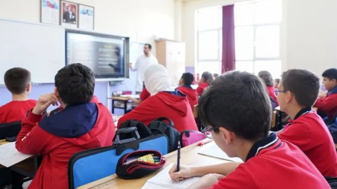 Ortaokulun tüm sınıflarında çoklu yabancı dil modeli genişliyor