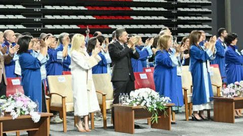 Sağlık ordusunun yeni neferleri göreve hazır