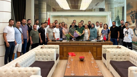 Başkan Kara Perşembe ve Pazartesi Pazarı esnafını dinledi