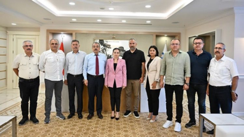 Birleşik Kamu-İş Konfederasyonu’ndan Büyükşehir’e destek ziyareti