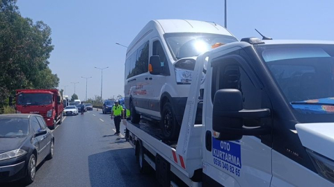 Evrenseki’de öğrenci servisi otel servisine çarptı