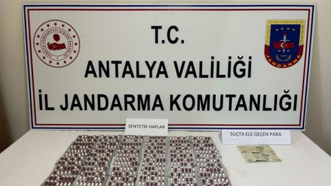 Manavgat ve Alanya'da uyuşturucu operasyonu: 3 şüpheli gözaltına alındı