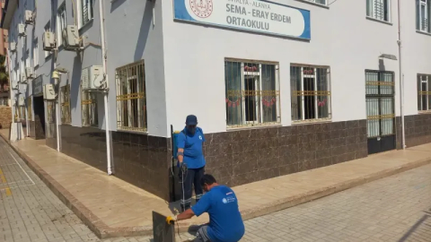 Büyükşehir ekipleri okulları yeni eğitim dönemine hazırlıyor