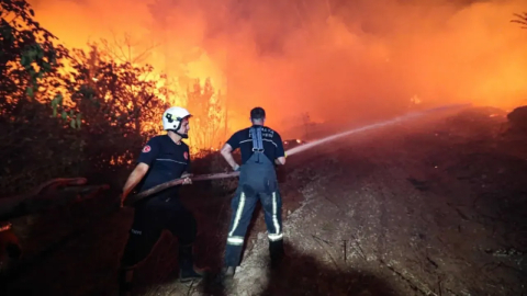 Antalya'da yangınlar kontrol altına alındı