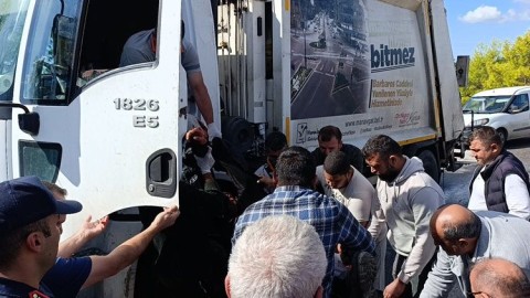 Temizlik işleri çalışanı, çöp kamyonunu kullanan arkadaşını bıçaklayarak öldürdü