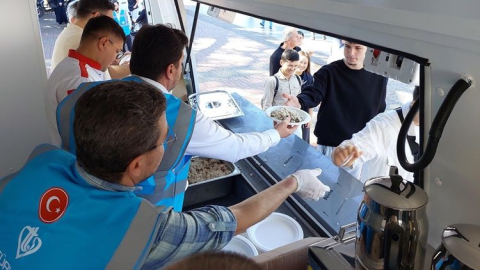 Manavgat Müftülüğü Mobil İkram Aracı hizmet vermeye başladı