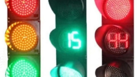 Manavgat'ta trafik kazalarına karşı geri sayımlı trafik ışığı önerisi