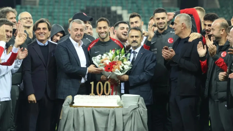 Tarihi maç öncesi Milli Takım'a moral verdiler