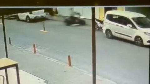 Duvara çarpan motosikletin sürücüsü yaralandı