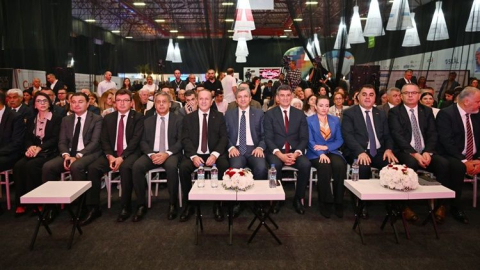 Dünya turizmi Antalya'da buluşuyor