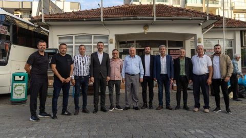 Başkan Vekili Çiçek'ten Doğu Garajı esnafına ziyaret